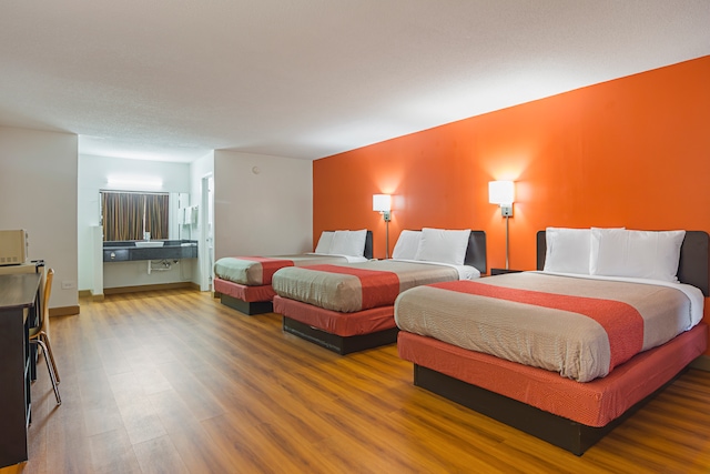 3 Queen Bed | Extended Suite