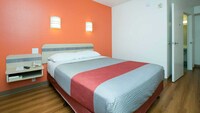 Motel 6 Brooklyn Center, MN - Minneapolis