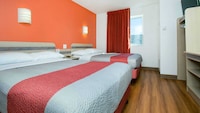 Motel 6 Brooklyn Center, MN - Minneapolis