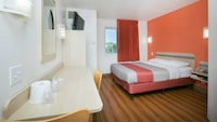 Motel 6 Brooklyn Center, MN - Minneapolis