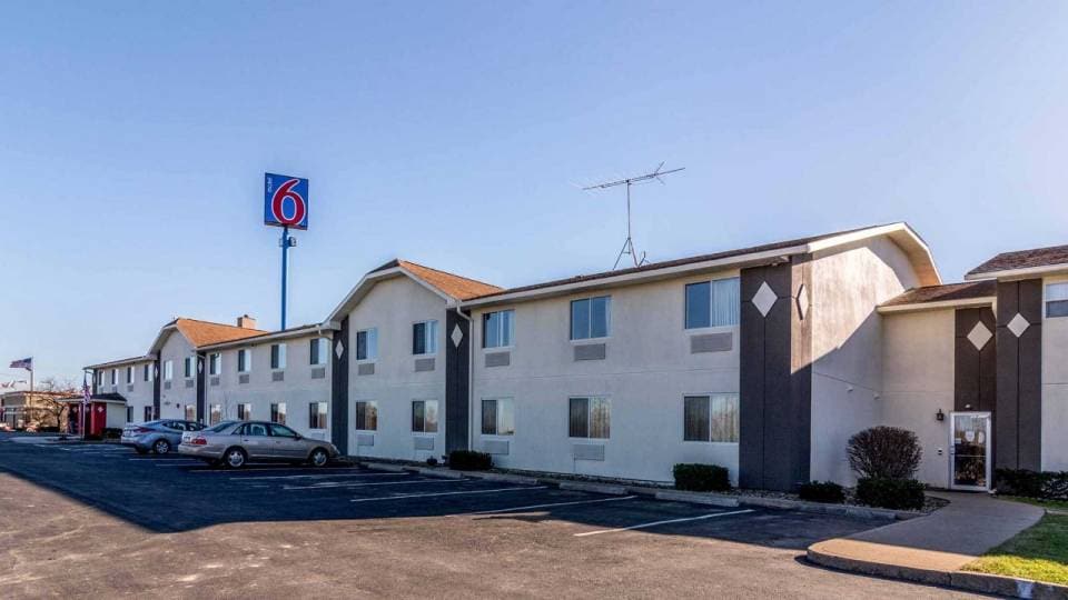 Motel 6 Barkeyville, PA, HARRISVILLE, HARRISVILLE