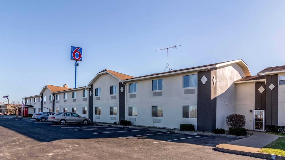 Motel 6 Barkeyville, PA, HARRISVILLE, HARRISVILLE