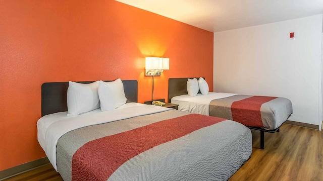 2 QUEEN BEDS | SMOKING