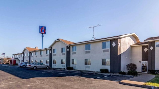 Motel 6 Barkeyville, PA