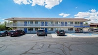 Motel 6 Pueblo, CO - I-25