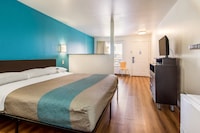 Motel 6 Portland, OR  Mall 205