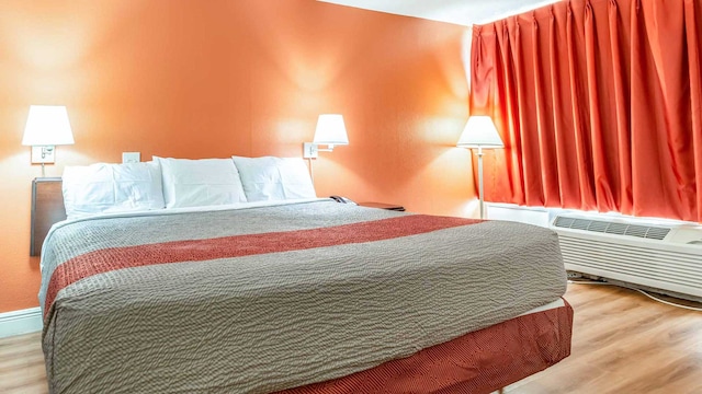 1 King Bed | Non-Smoking