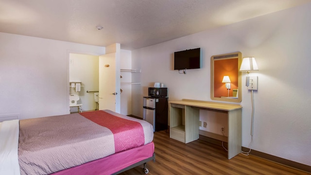 1 Queen Bed | Mobility Accessible Tub Nsmk