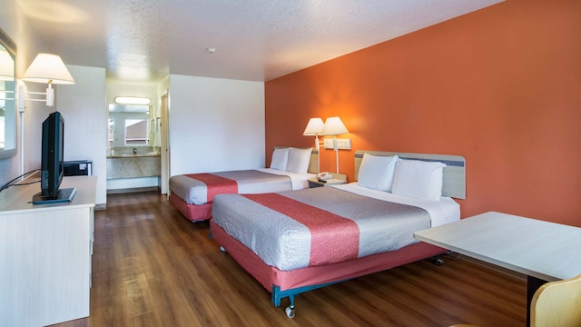 2 Queen Beds | Mobility Accessible Tub Nsmk