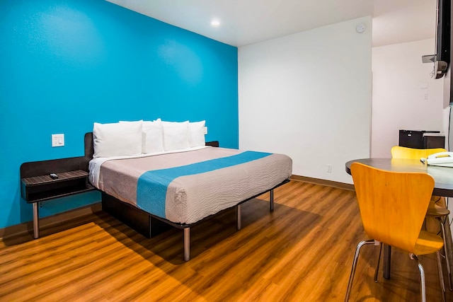 1 KING BED | NON-SMOKING, MINI FRIDGE