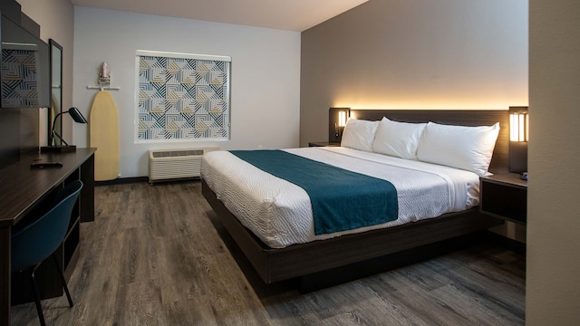 1 KING BED | NON-SMOKING, KITCHEN