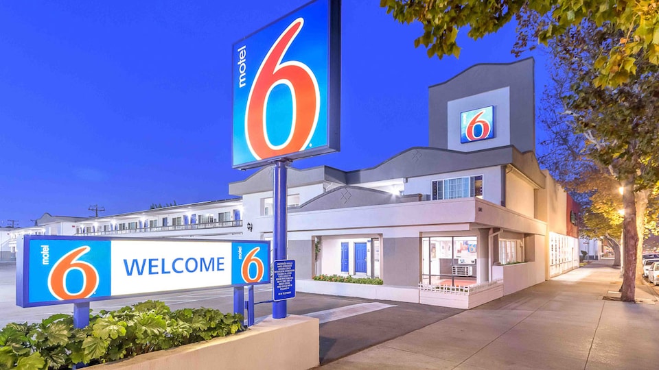 Motel 6 San Jose, CA - Convention Center, C95110, San Jose CA