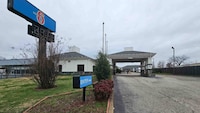 Motel 6 Memphis, TN - Graceland