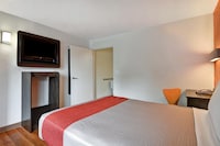 Motel 6 Dania Beach, FL