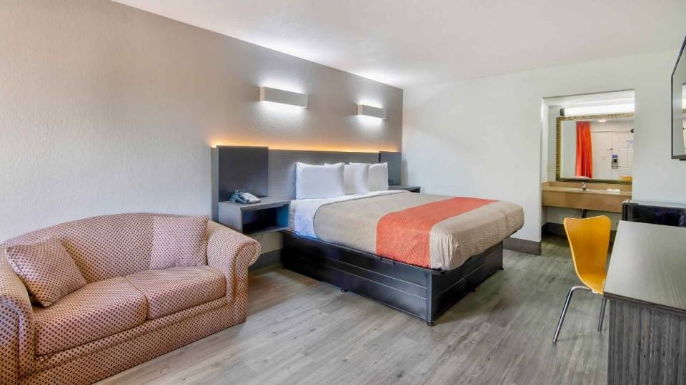 Motel 6 Lafayette, LA, C70501, Lafayette LA