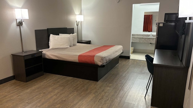 1 Queen Bed | ADA/RI Shower/Non-Smoking