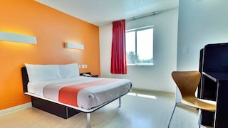 Motel 6 Lewisville, TX - Dallas