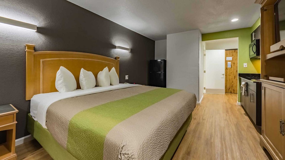 Studio 6 Plano, TX, Plano, Plano