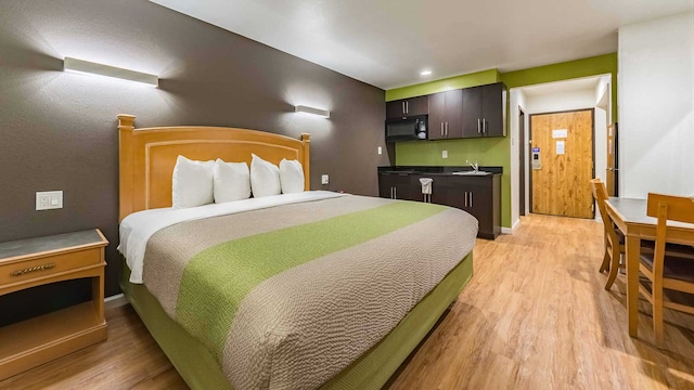 1 King Bed | Suite, Non-Smoking, Kitchen