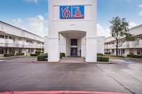 Motel 6 Irving, TX - Irving DFW Airport East
