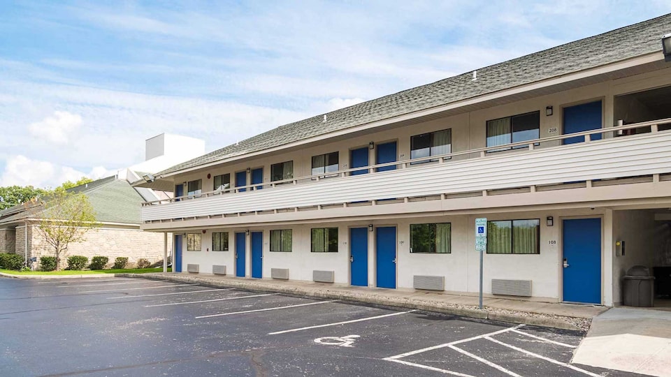 Motel 6 Columbus, OH - OSU, C43016, Columbus OH