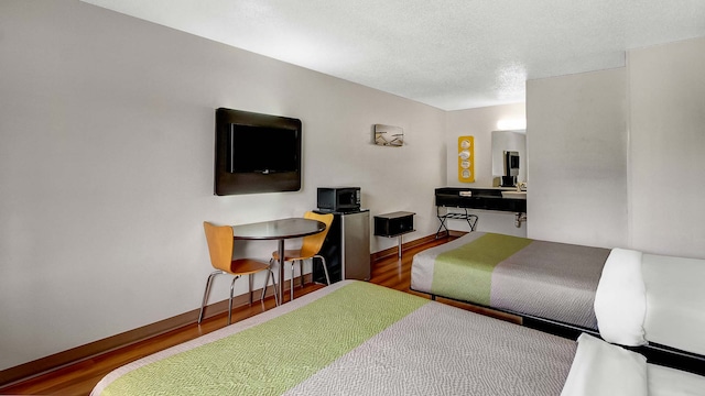 2 FULL BEDS | HEARING ACCESS NSMK  MICFRIDGE