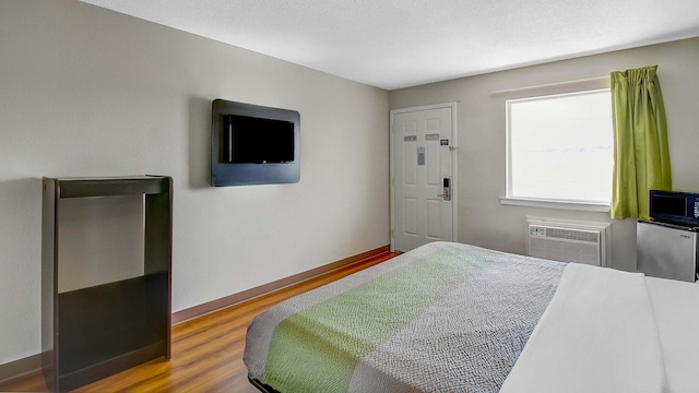 1 KING BED | NS, MICFRI, HEARING IMPAIR