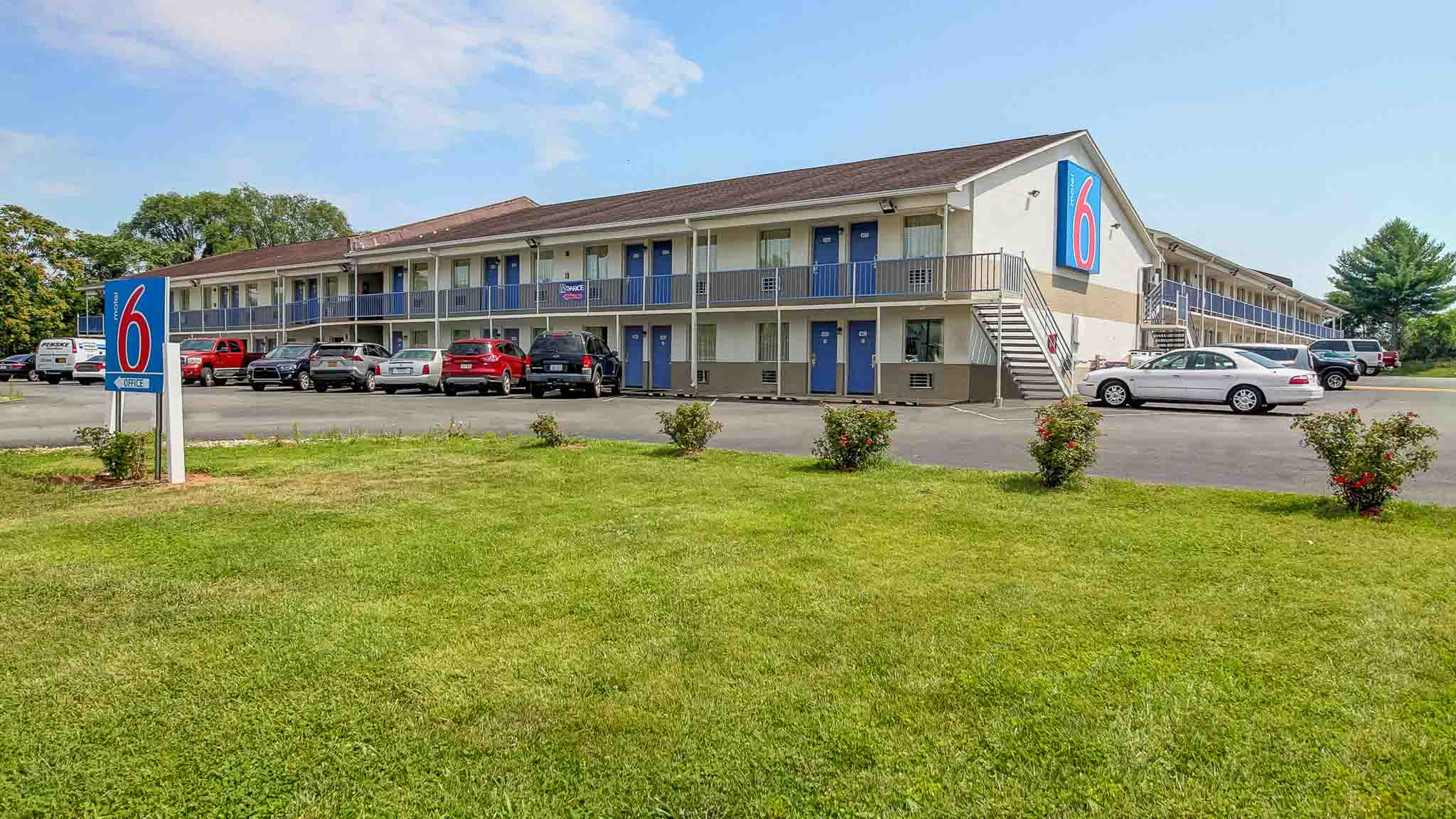 Motel 6 Charles Town, WV, Motel 6 Charles Town, Book @ $66 - OYO