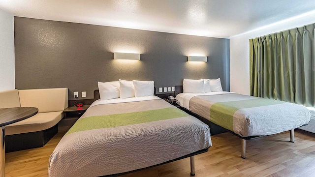 2 Queen Beds | Non-Smoking, Kitchen