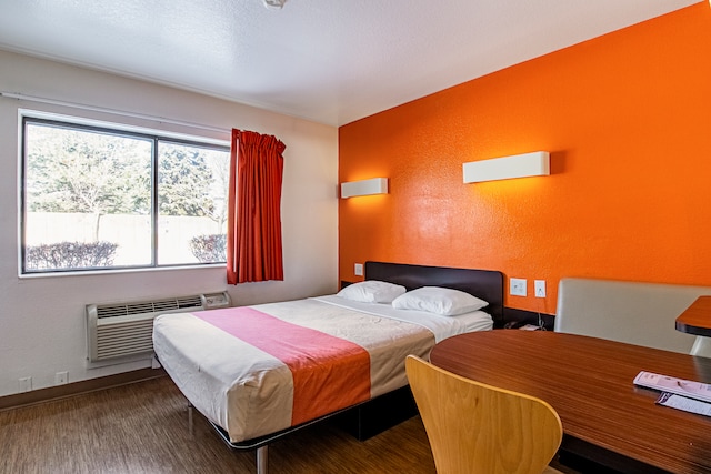 1 QUEEN BED | NON-SMOKING