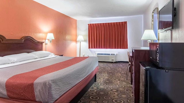 1 King Bed | Smoking, Micfridge