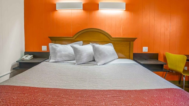 1 KING BED | SMOKING, MICFRIDGE