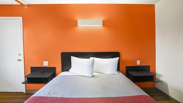 1 FULL BED | SMOKING, MICFRIDGE