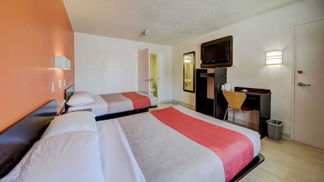 2 FULL BEDS | MOBLITY ACCESSIBLE TUB