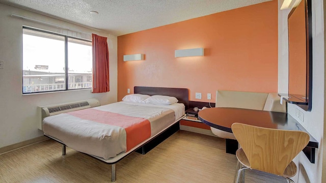 1 FULL BED | MOBILITY ACCESSIBLE TUB