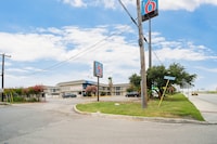 Motel 6 San Antonio, TX - Fort Sam Houston