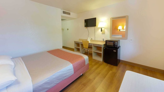 1 Queen Bed | Non-Smoking, Micfridge