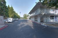 Motel 6 Weed, CA - Mount Shasta