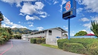 Motel 6 Ukiah, CA