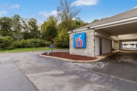 Motel 6 Dayton, OH - Englewood