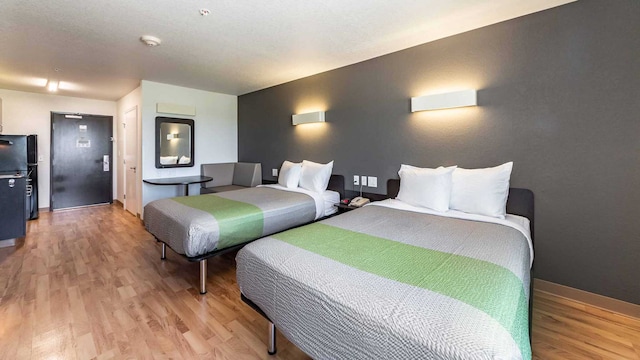 2 Full Beds | Non-Smoking, Kitchen