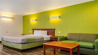 Motel 6 Oakdale, CA