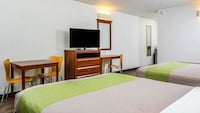 Motel 6 Oakdale, CA