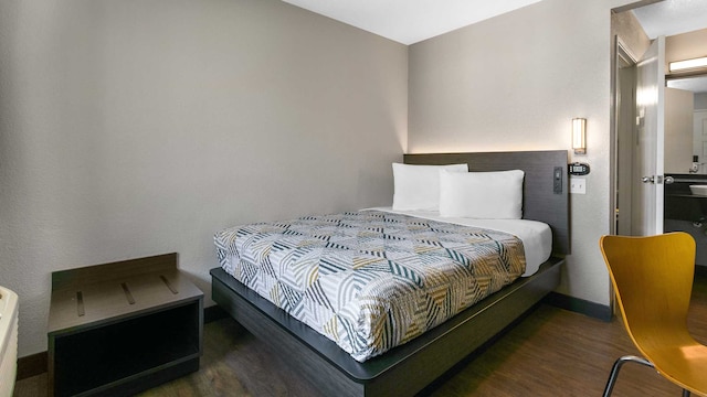 1 Full Bed | Smoking