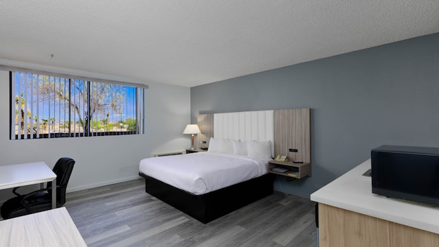 1 King Bed | Non-Smoking, Micfridge, View