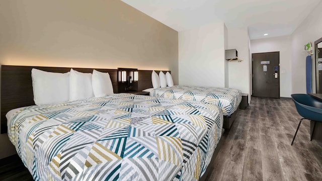 1 King Bed | Mobil Acc RI Shwr Nsmk Kitchen