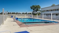 Motel 6 Madras, OR
