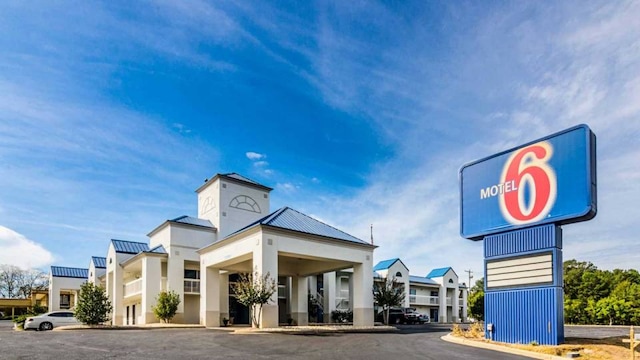 Motel 6 Troy, AL