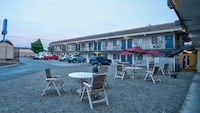 Motel 6 Salem, OR