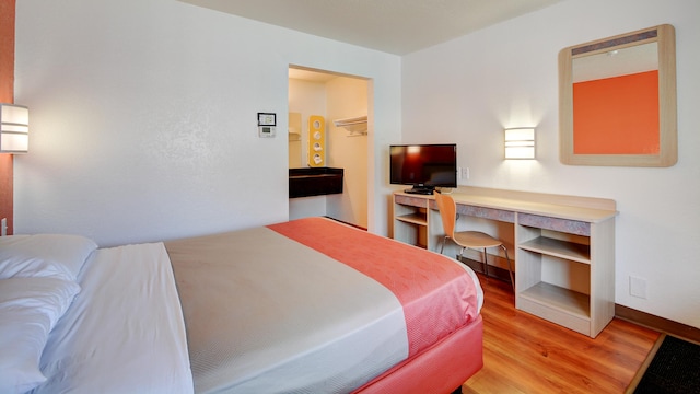 1 Full Bed | ADA/Tub